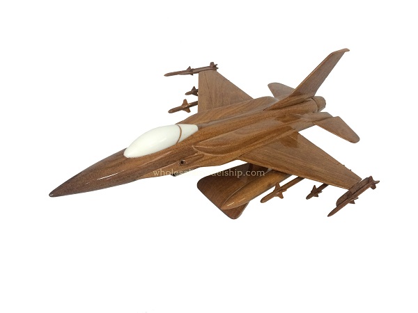 Mô hình máy bay gỗ - Công Ty TNHH Ama Heritage